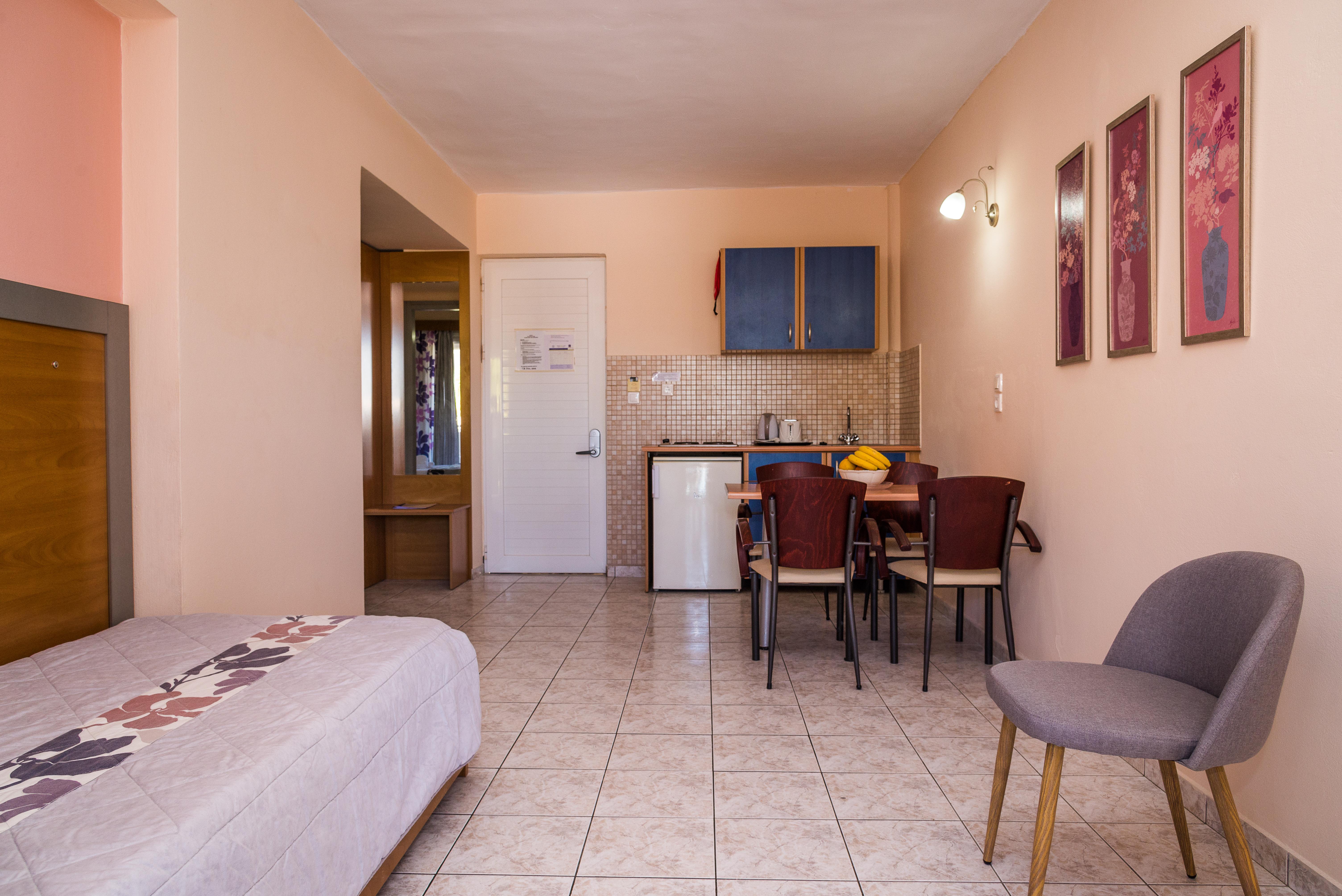 Macedonia Hotell Kalamákion Exteriör bild