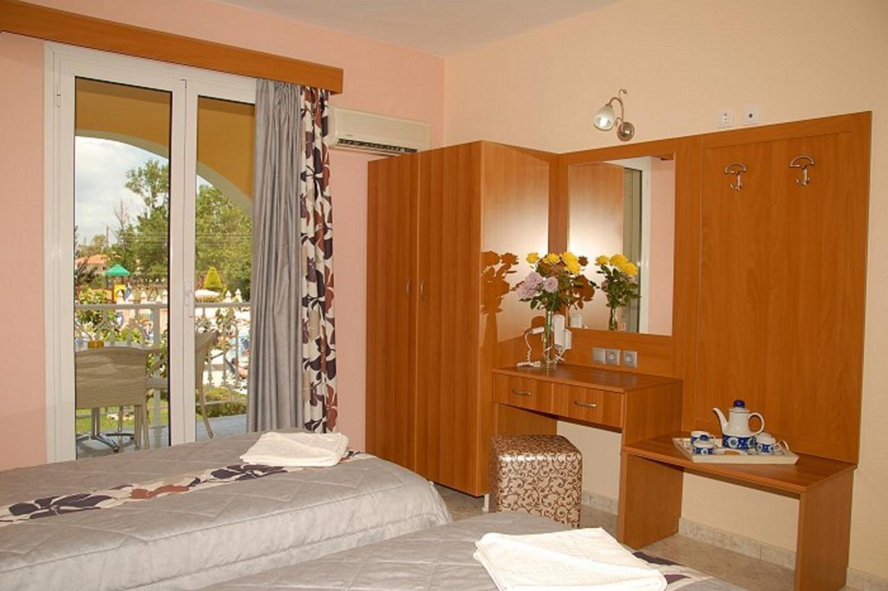 Macedonia Hotell Kalamákion Exteriör bild