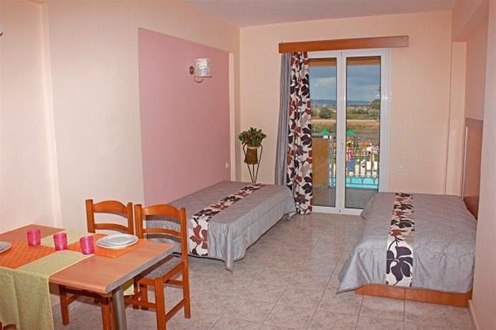 Macedonia Hotell Kalamákion Exteriör bild